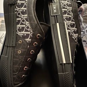 Dior men B23